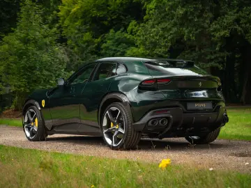 FERRARI Purosangue 6.5 V12   Verde Zeltweg   Airbrushed