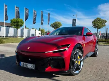 FERRARI Purosangue V12 DCT 4WD PANO STZH-BL 360CAM HIFI