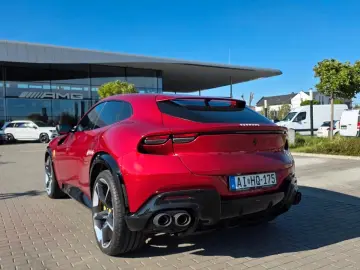 FERRARI Purosangue V12 DCT 4WD PANO STZH-BL 360CAM HIFI