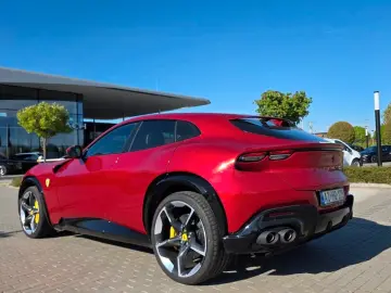 FERRARI Purosangue V12 DCT 4WD PANO STZH-BL 360CAM HIFI