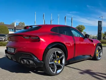 FERRARI Purosangue V12 DCT 4WD PANO STZH-BL 360CAM HIFI