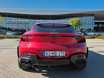 FERRARI Purosangue V12 DCT 4WD PANO STZH-BL 360CAM HIFI