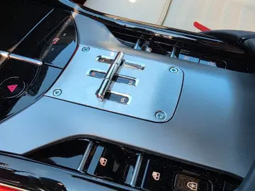 FERRARI Purosangue V12 DCT 4WD PANO STZH-BL 360CAM HIFI