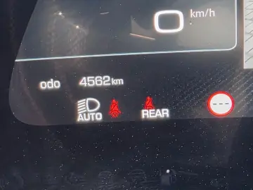 FERRARI Purosangue V12 DCT 4WD PANO STZH-BL 360CAM HIFI