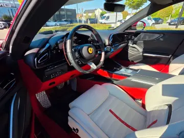 FERRARI Purosangue V12 DCT 4WD PANO STZH-BL 360CAM HIFI