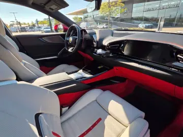 FERRARI Purosangue V12 DCT 4WD PANO STZH-BL 360CAM HIFI