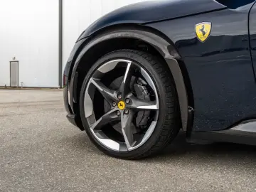 FERRARI Purosangue - Blu Pozzi - Burmester - Carbon Exte