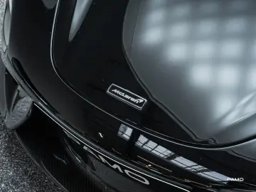 MCLAREN McLaren 765LT Spider   Novitec