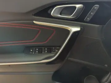 KIA PROCEED 1.6T GT TEIL-LEDER NAVI KAMERA SITZHEIZU