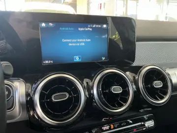 MERCEDES-BENZ GLB 200 Business Navi R.Cam SHZ LED 7-Sitzer