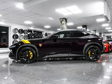FERRARI Purosangue NOVITEC PANO FULLCARBON LIFT LED
