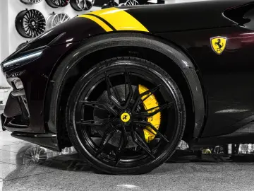 FERRARI Purosangue NOVITEC PANO FULLCARBON LIFT LED