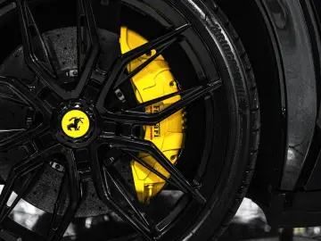 FERRARI Purosangue NOVITEC PANO FULLCARBON LIFT LED