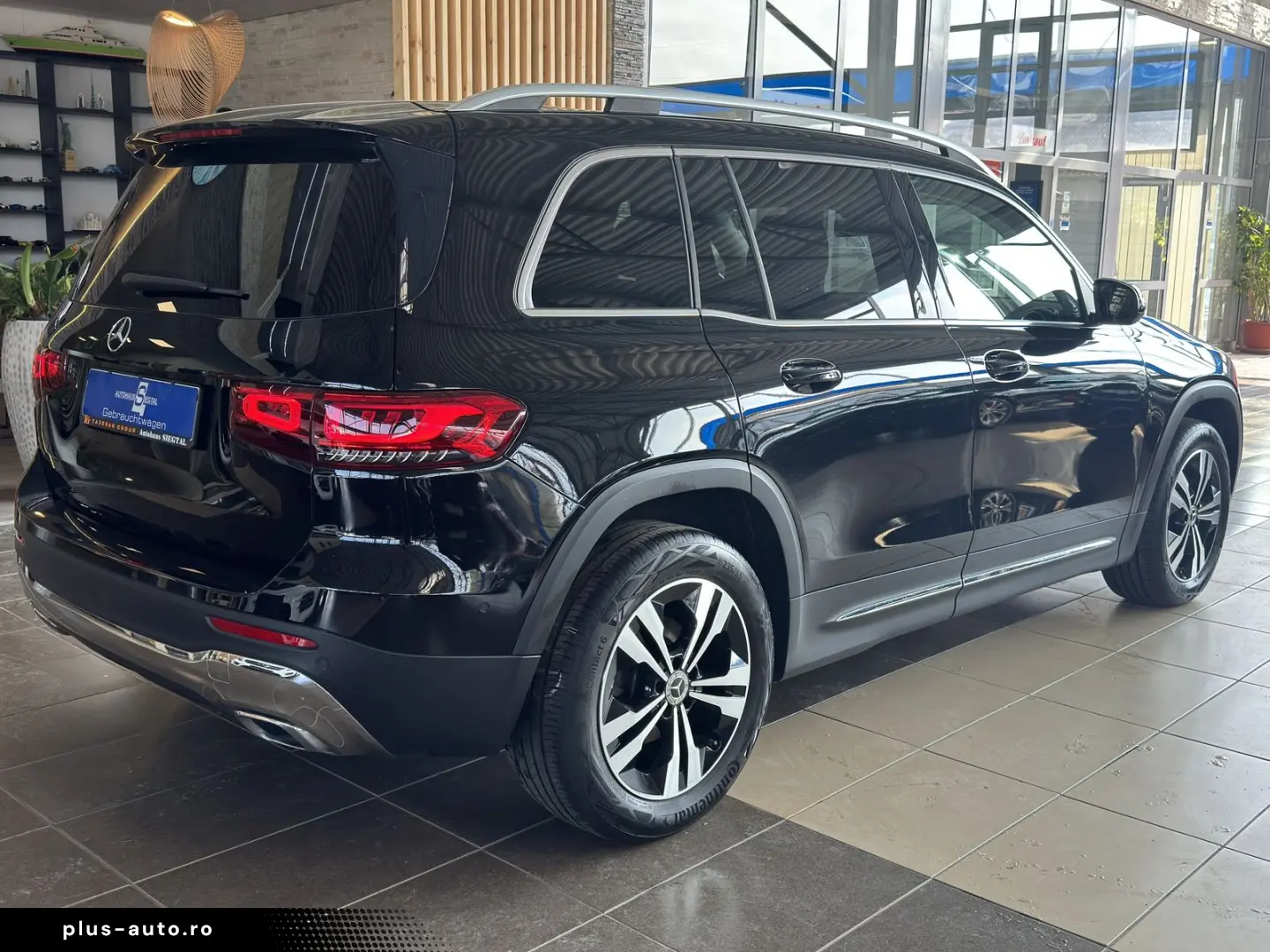 MERCEDES-BENZ GLB 200 d Business SHZ LED PDC ACC Leder Navi