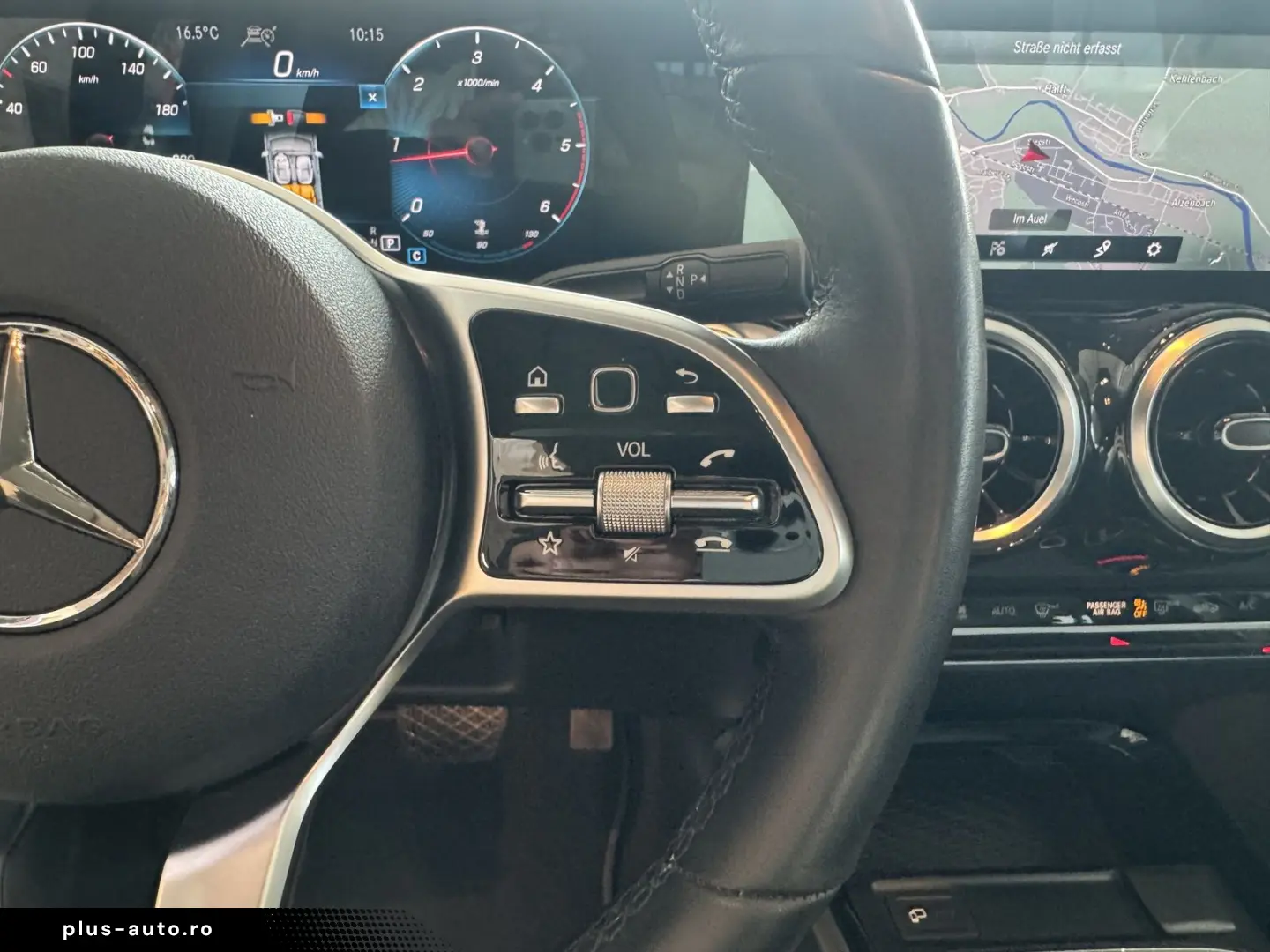 MERCEDES-BENZ GLB 200 d Business SHZ LED PDC ACC Leder Navi