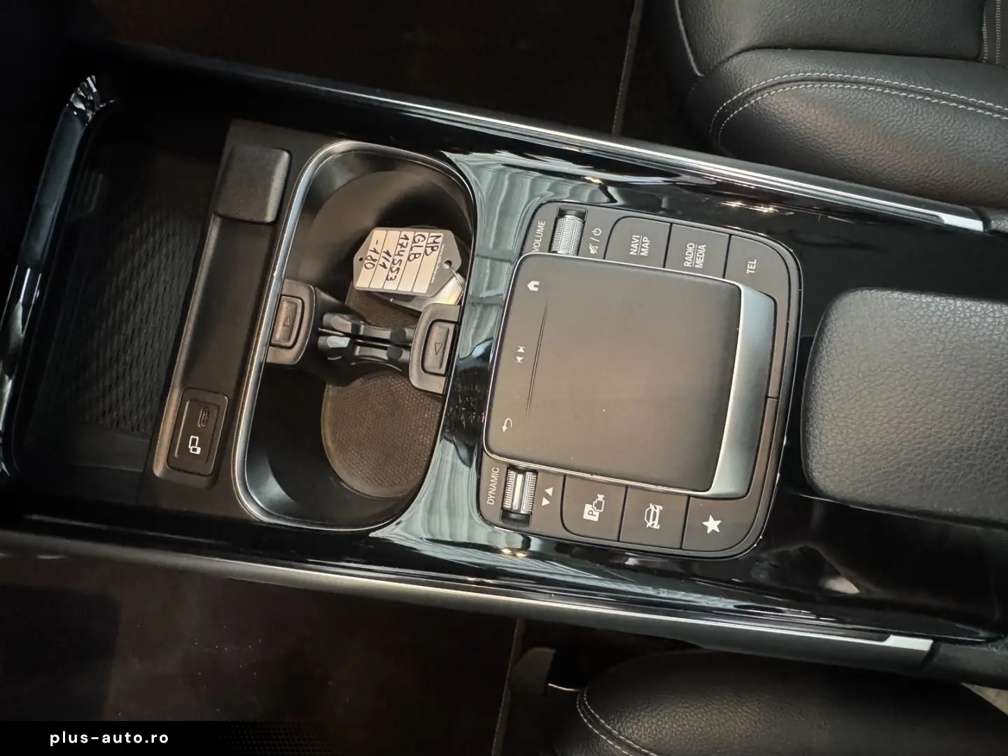 MERCEDES-BENZ GLB 200 d Business SHZ LED PDC ACC Leder Navi