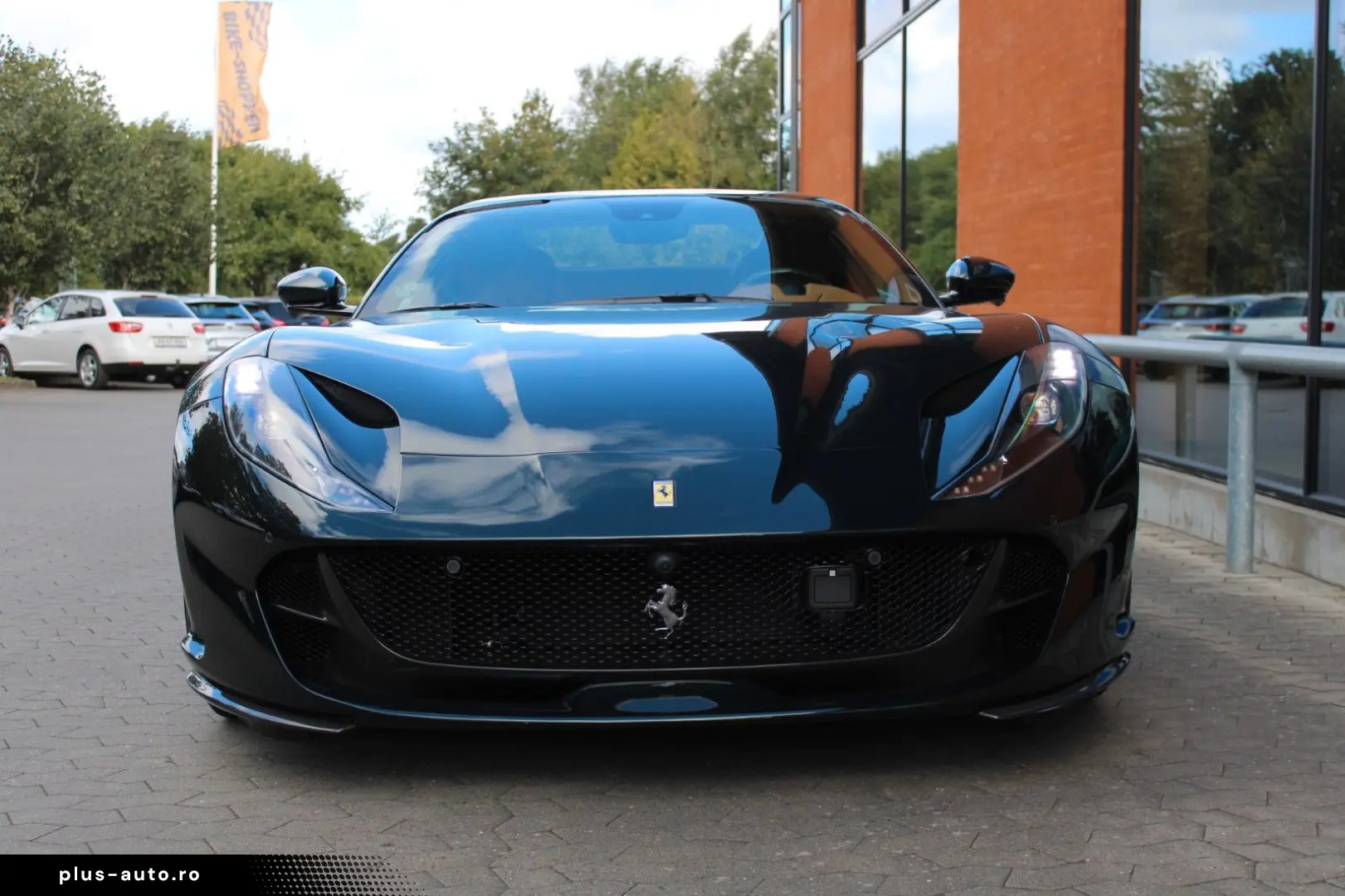 FERRARI 812 2023 — imagine 2