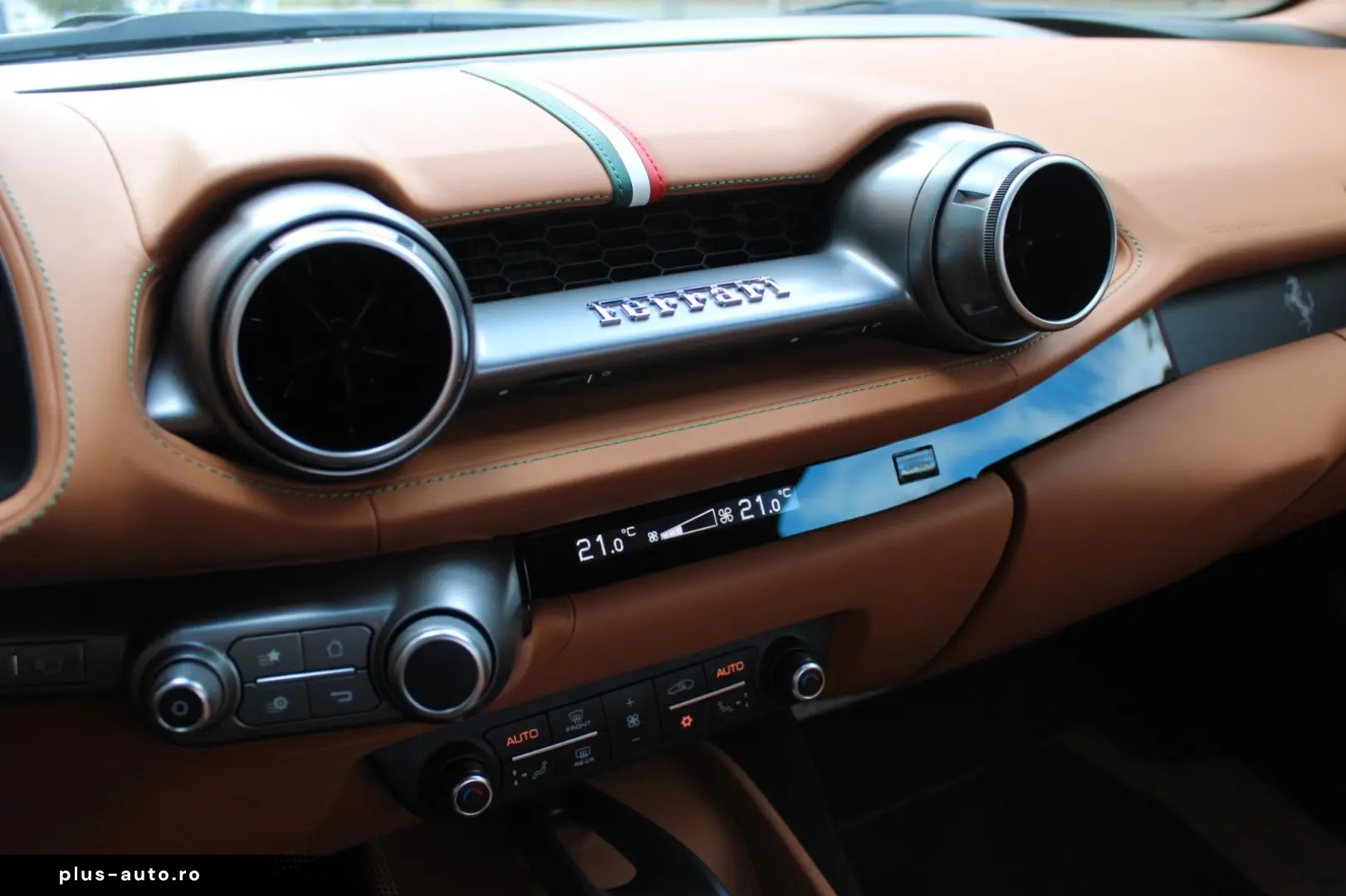 FERRARI 812 2023 — imagine 13