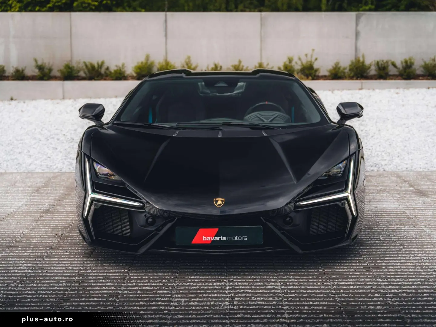 LAMBORGHINI Revuelto Nero Noctis   Belgian   Gintani   Carbo