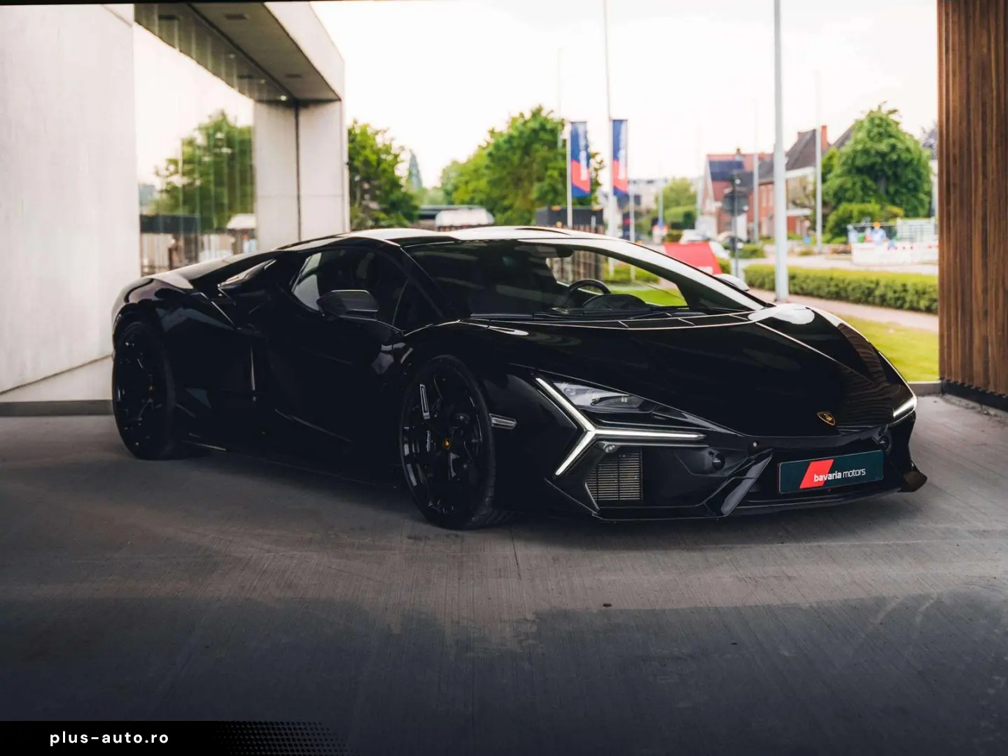 LAMBORGHINI Revuelto Nero Noctis   Belgian   Gintani   Carbo
