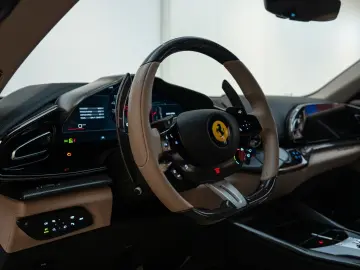 FERRARI Purosangue