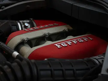 FERRARI Purosangue