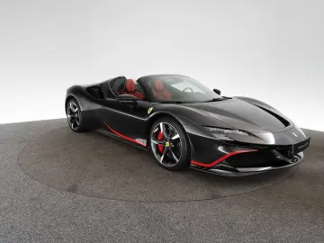 FERRARI SF90 Spider Atelier