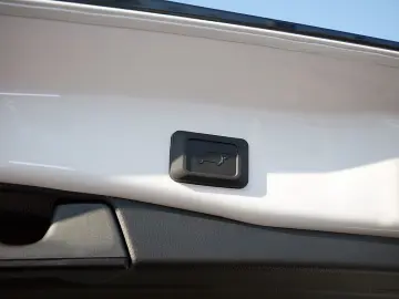 TOYOTA RAV 4 2.5 Hybrid Style Piele  Camera NAVI ACC LED