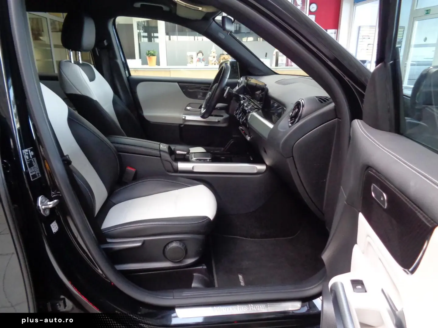 MERCEDES-BENZ GLB 200 d.AMG-LINE SHZ MBUX KAMERA Night 20