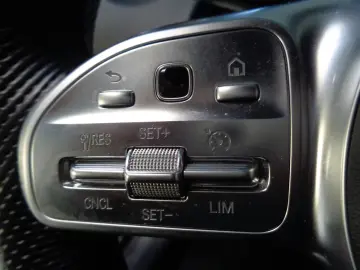 MERCEDES-BENZ GLB 200 d.AMG-LINE SHZ MBUX KAMERA Night 20