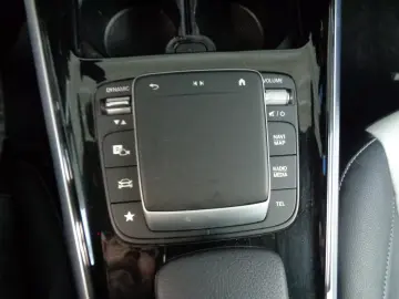 MERCEDES-BENZ GLB 200 d.AMG-LINE SHZ MBUX KAMERA Night 20