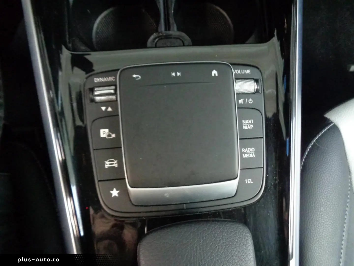 MERCEDES-BENZ GLB 200 d.AMG-LINE SHZ MBUX KAMERA Night 20