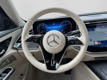 MERCEDES-BENZ E 450 d 4M Limousine BURM4D MBUX DISTR 360
