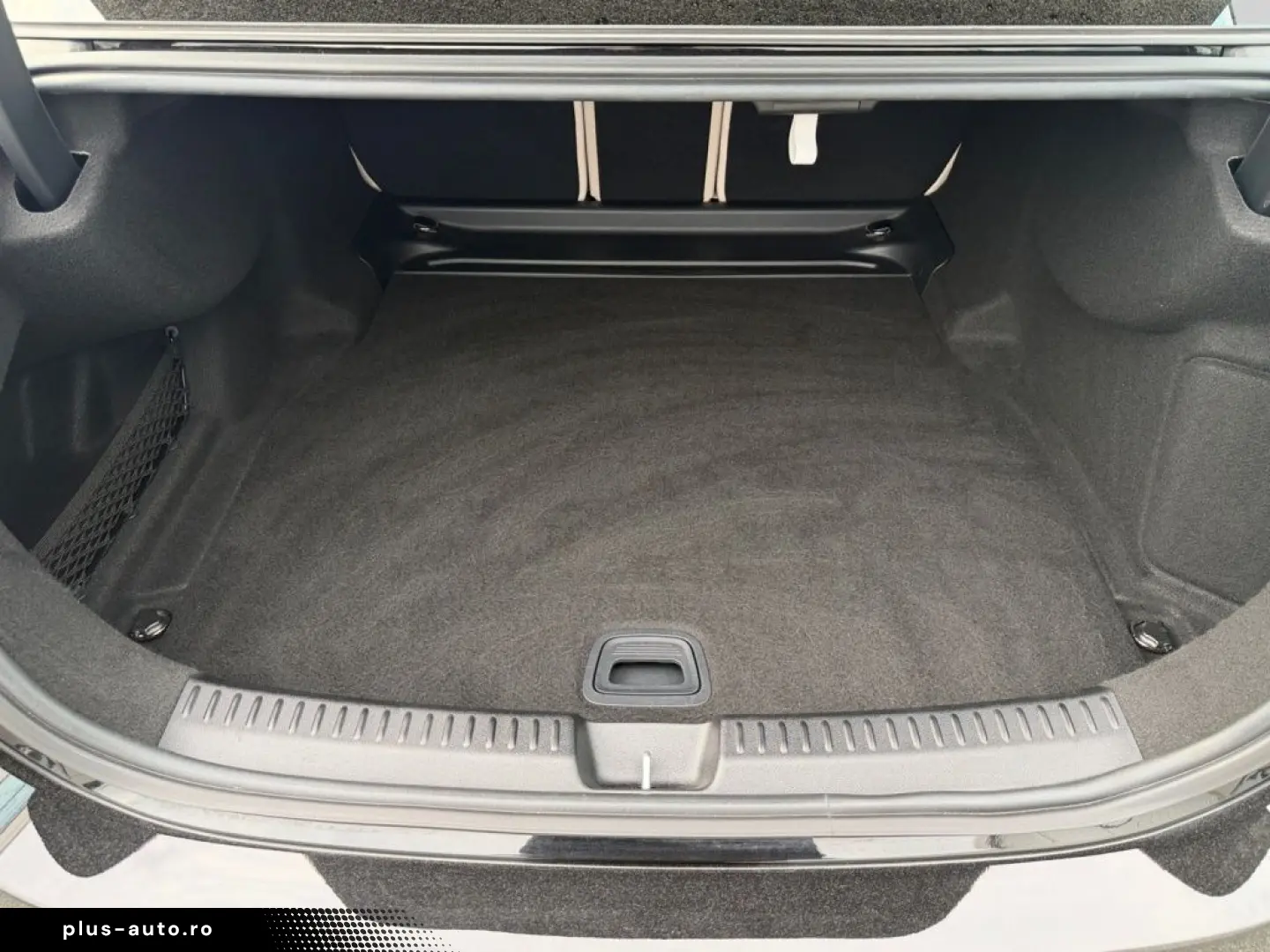 MERCEDES-BENZ E 450 d 4M Limousine BURM4D MBUX DISTR 360