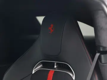 FERRARI 12Cilindri      Ferrari Frankfurt