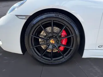 PORSCHE 718 Cayman GTS 4.0 SportChrono BOSE