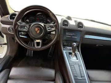 PORSCHE 718 Cayman GTS 4.0 SportChrono BOSE