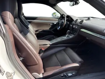 PORSCHE 718 Cayman GTS 4.0 SportChrono BOSE
