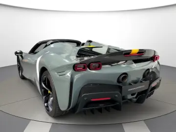 FERRARI SF90 Spider Assetto Fiorano Paket 2025