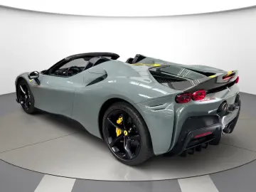 FERRARI SF90 Spider Assetto Fiorano Paket 2025