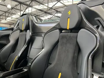 FERRARI SF90 Spider Assetto Fiorano Paket 2025