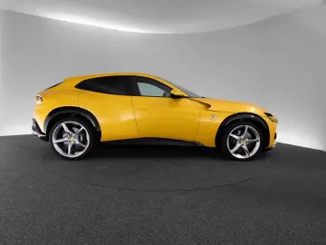 FERRARI Purosangue