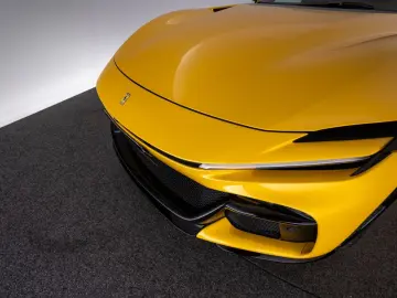 FERRARI Purosangue