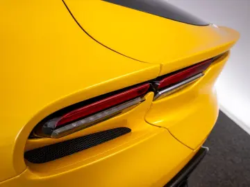 FERRARI Purosangue