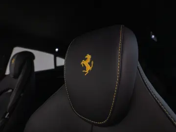 FERRARI Purosangue