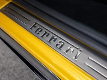 FERRARI Purosangue