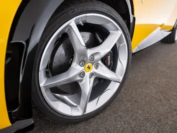 FERRARI Purosangue