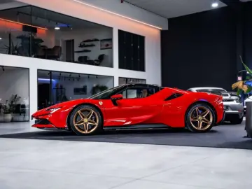 FERRARI SF90 Spider 4.0 V8 PHEV - Asseto Fiorano Pack -