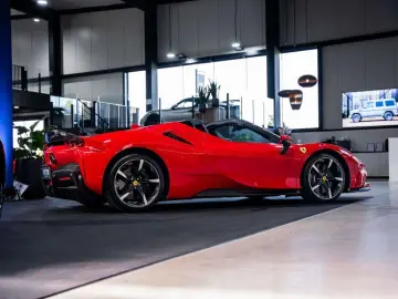 FERRARI SF90 Spider 4.0 V8 PHEV - Asseto Fiorano Pack -