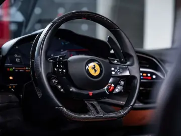 FERRARI SF90 Spider 4.0 V8 PHEV - Asseto Fiorano Pack -